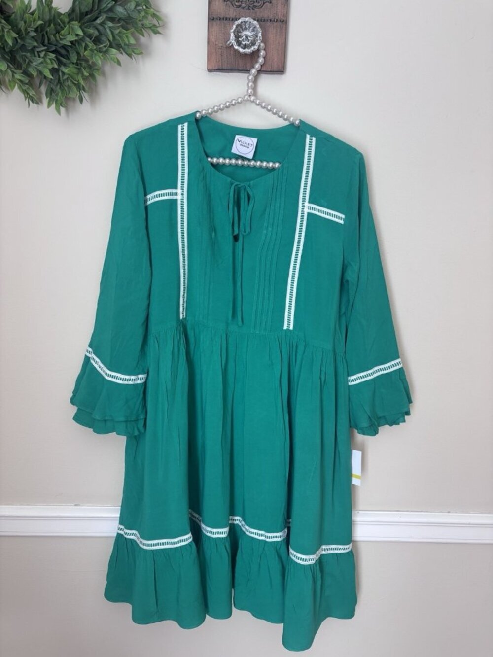 NWT Violet Weekend Womens Size M Green Dress Prairie 3/4 Sleeve White Trim